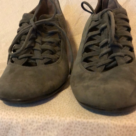 Aerosoles leather grey lace-up vintage style heel - Picture 9 of 9